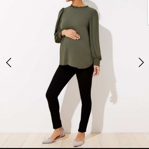 LOFT black stretchy skinny maternity jeans…